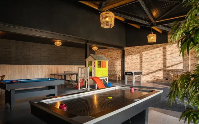Beautiful Holiday Home With hot tub