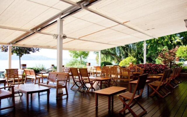 Hôtel Restaurant Yoann CONTE Bord du Lac