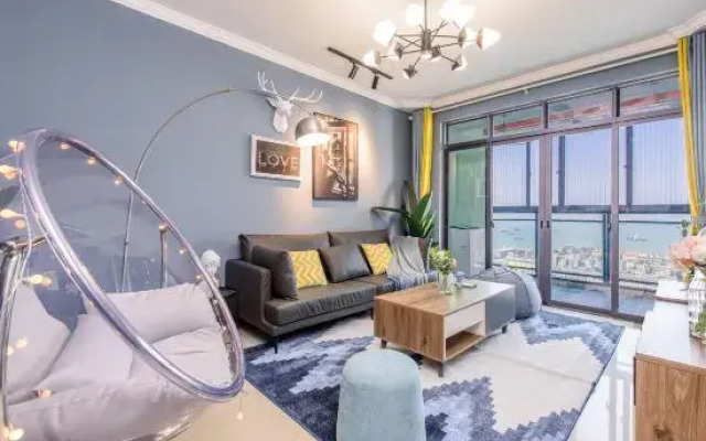 Beihai Fengcheng Homestay (Beihai Old Street Shop)