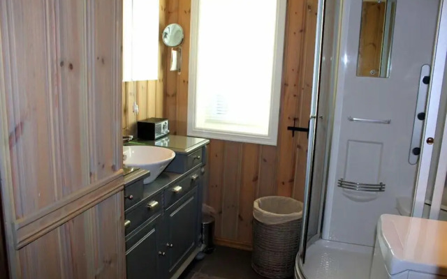 Kvitebjørn Cabin - Ål
