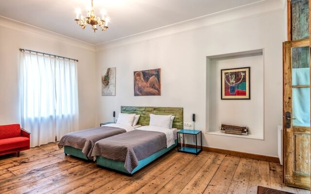 Memoir Hotel
