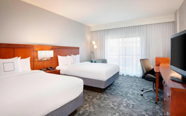 Courtyard by Marriott Savannah Midtown