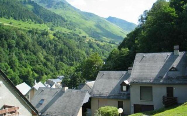 Apartment Appartement Duplex Avec Parking Couvert Deux Chambres