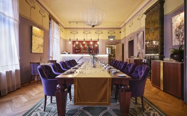 Villa Ammende Restaurant & Hotel