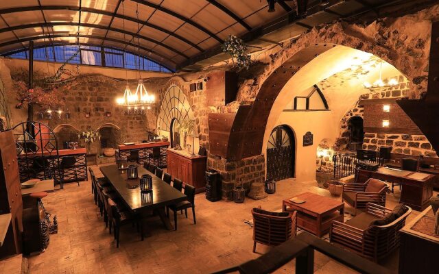 Dona Castle