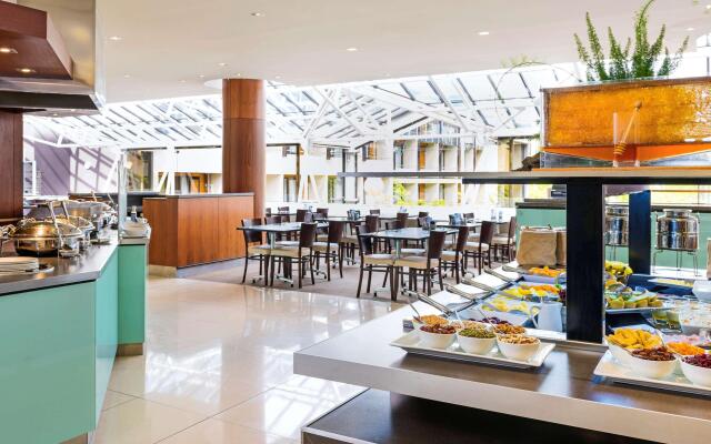 Novotel Queenstown Lakeside