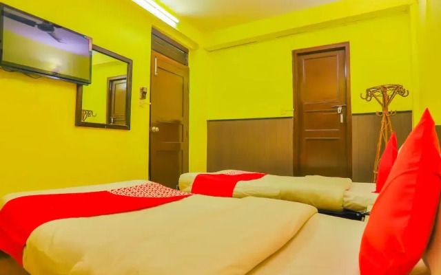OYO 657 Hotel Everest Mount Holiday