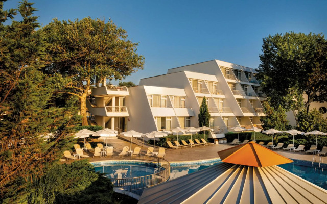 AluaSun Helios Beach – All Inclusive