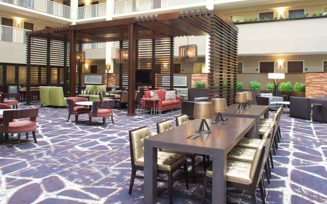Embassy Suites by Hilton Philadelphia Airport