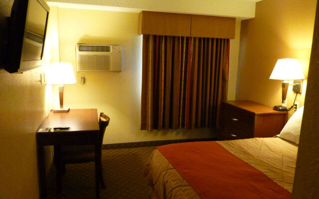 Red River Inn and Suites Fargo