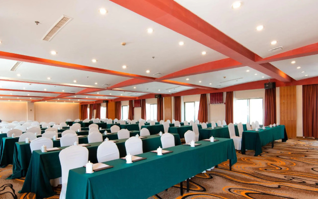 Zhejiang Jiaxing Pujing Hotel
