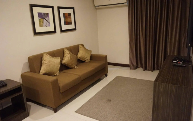 West Avenue Suites