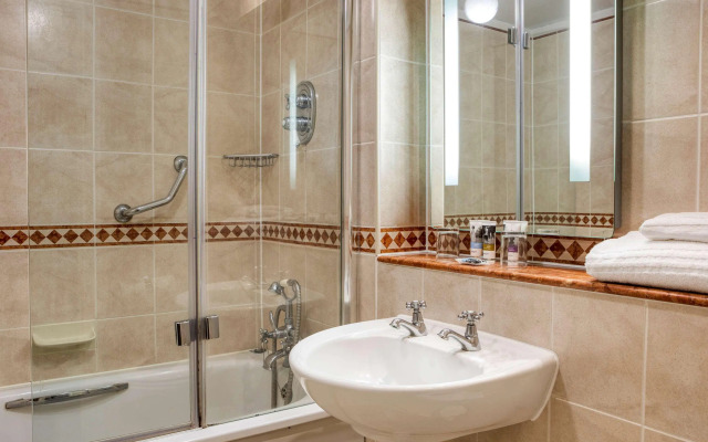 Winchester Wessex Hotel by Sunday