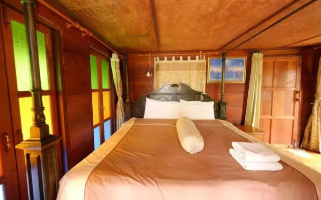 Black Ant Coffee & Resort