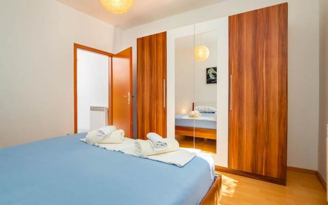 Beautiful Apartment in Supetarska Draga With Wifi and 1 Bedrooms