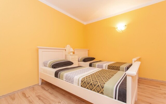 Awesome Apartment in Omisalj With