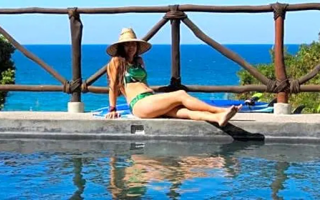 Pacific Nomads Earthbag House