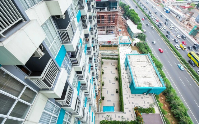 Spacious Fully Furnished Studio Apartment H Residence near MT Haryono