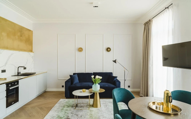 No.4 Residence