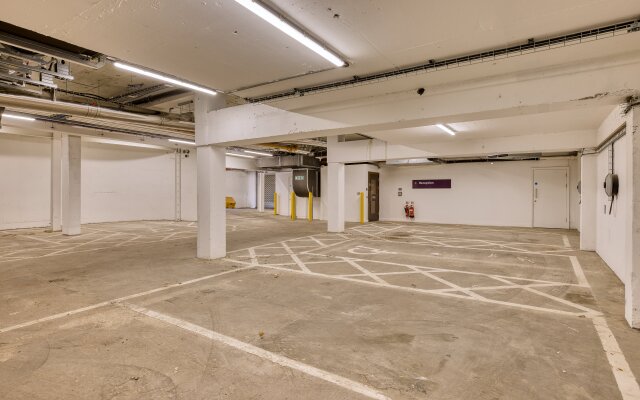 Premier Inn London Hammersmith (Shepherds Bush Road)