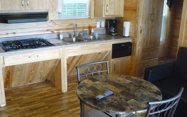 Lake Guntersville State Park RRM Cabins
