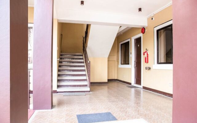 Oyo 211 las Palmeras Apartelle