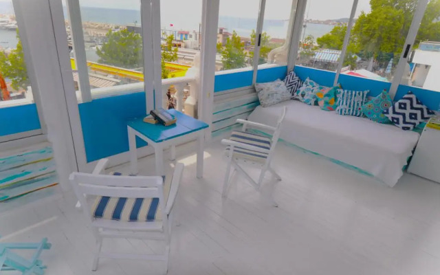 Deniz Kizi Otel Kucukkuyu