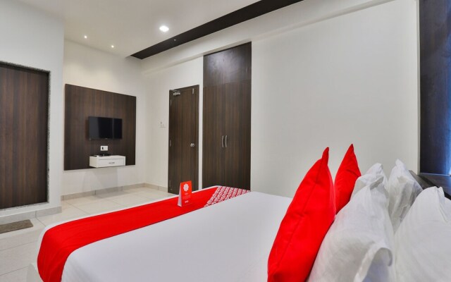 OYO 15914 Hotel Kruti