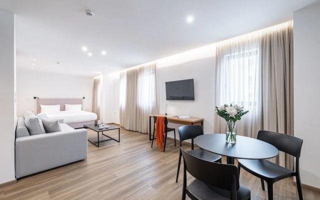 Pnoe Urban Living