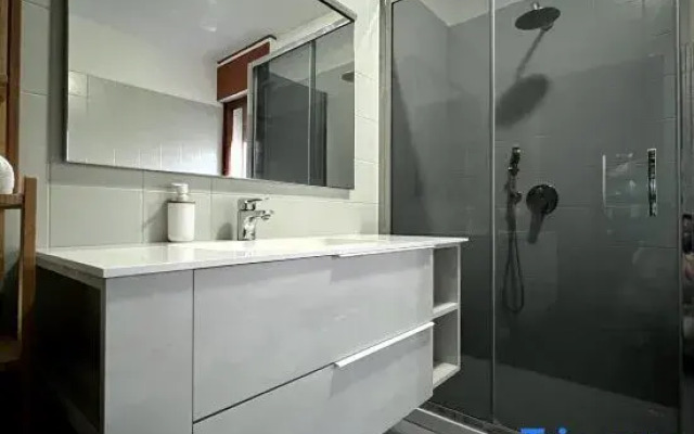 Venice Home free parking