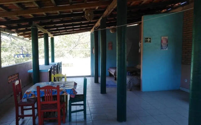 Bohemian Rustic 2-floor Suite, Walk to Plaza/beach