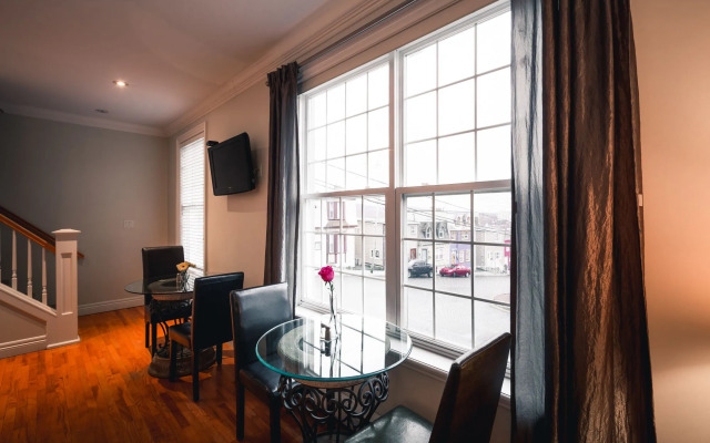 Hometel On Signal Hill