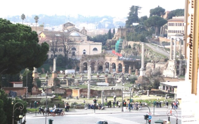 B&B 2 Passi Al Colosseo