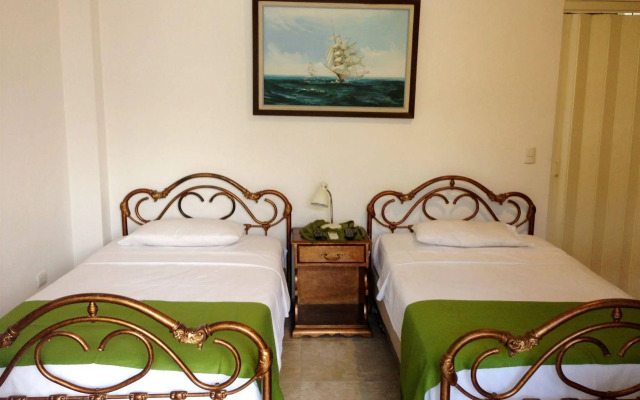 El Patio Suites II