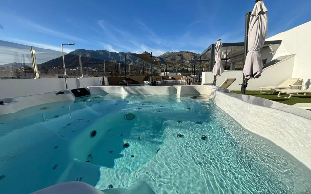 DAOS Suites Terrace Marbella