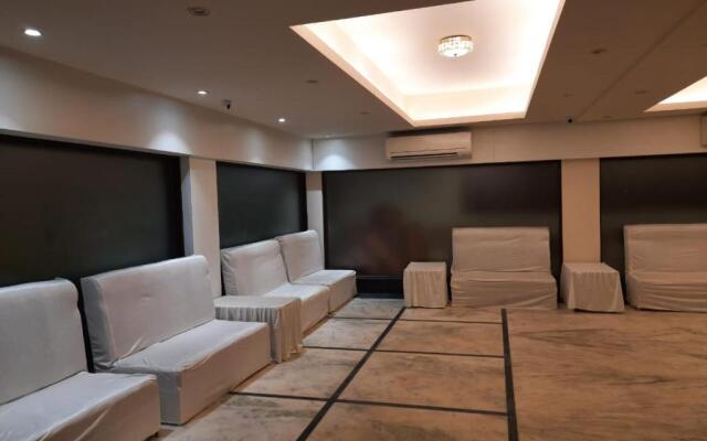 The Palm Aryan - a Boutique Hotel