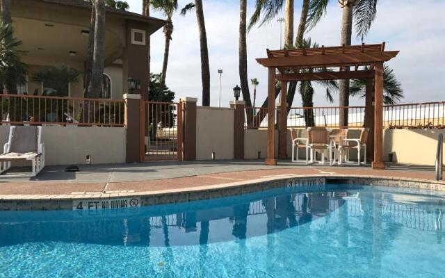 Texas Inn & Suites