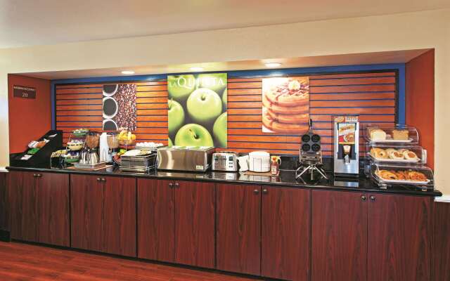 La Quinta Inn & Suites by Wyndham Hesperia Victorville