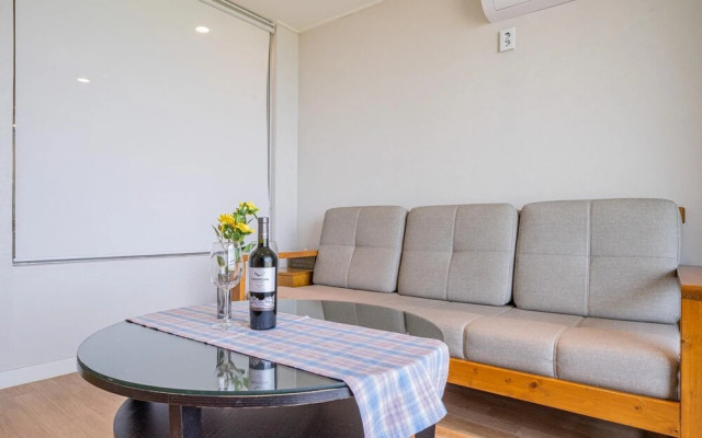 Goseong Sunshine Beach Pension