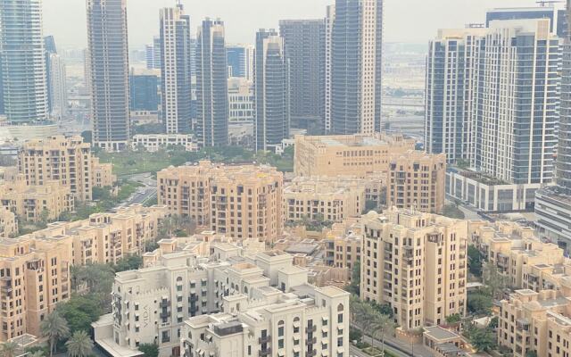 Lux BnB I 29 Burj BLVD I Pool Views