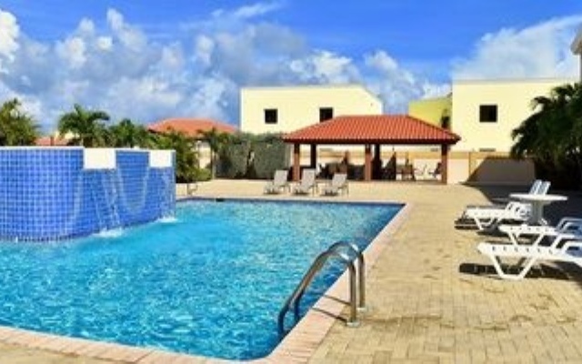 Aruba Breeze Condo