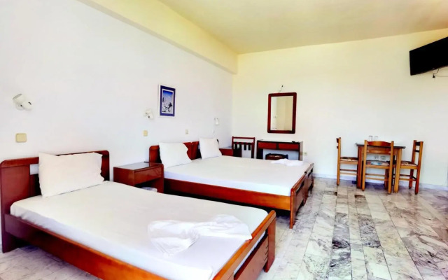Vlycha Beach Studios & Apartments