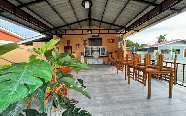 Patcharee Resort