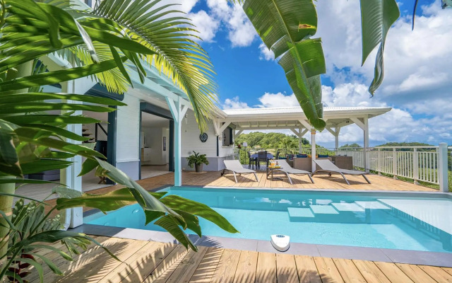 Villa Lanati, 4 ch avec piscine & vue campagne