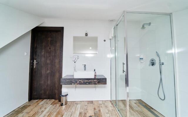 Gościniec pod Strzechą