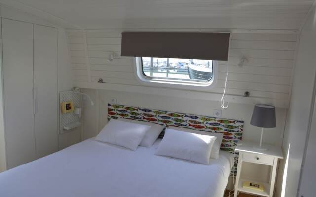 Tagus Marina - Houseboat