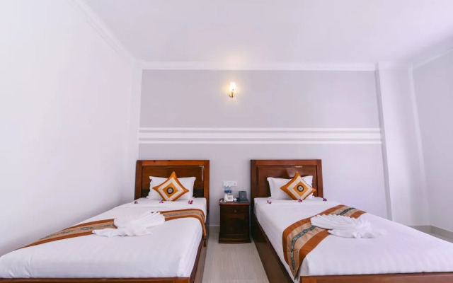 Sky Palace Boutique Hotel