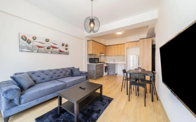 Exquisite Flat With Shared Pool in Kepez