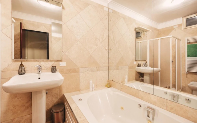 I Giardini del Sole con Piscina by Wonderful Italy