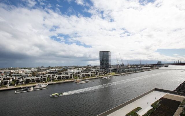 Delightful 2BR Riverview@docklands